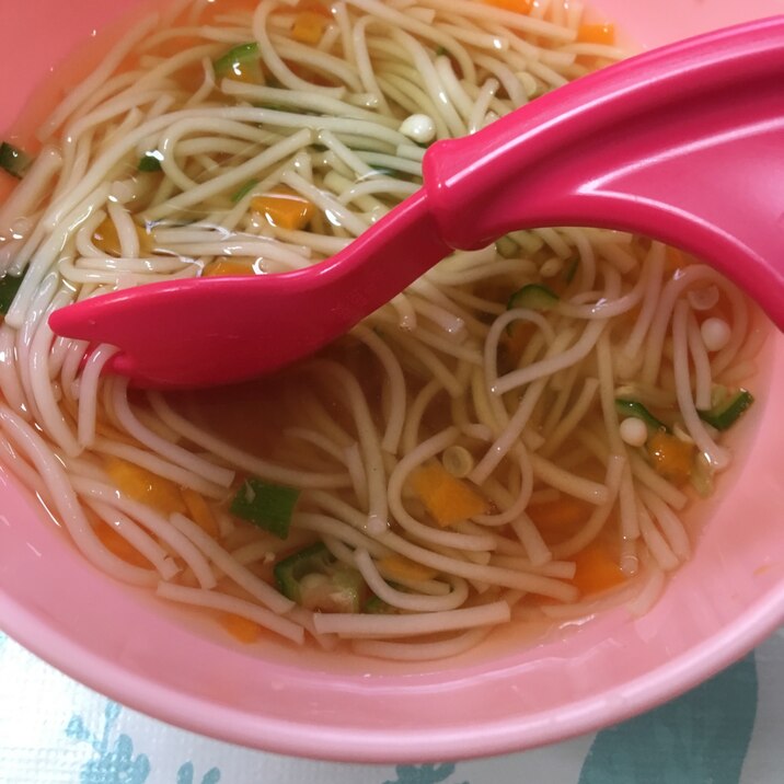 離乳食完了期☆オクラと人参の素麺(*^^*)☆